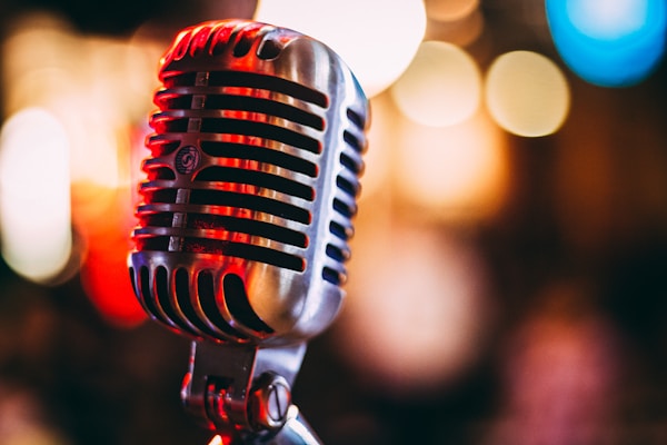Music & Podcast Network 03